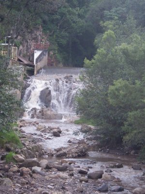 river photo
